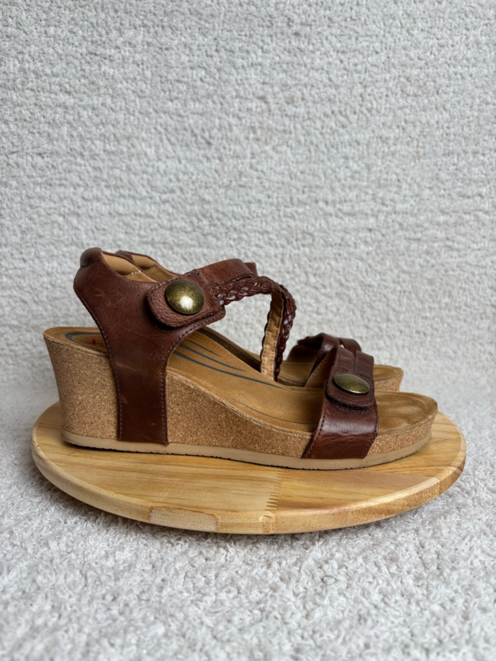 Aetrex Sandals Avril Quarter Strap Wedge Leather in Walnut Womens 7.5-8